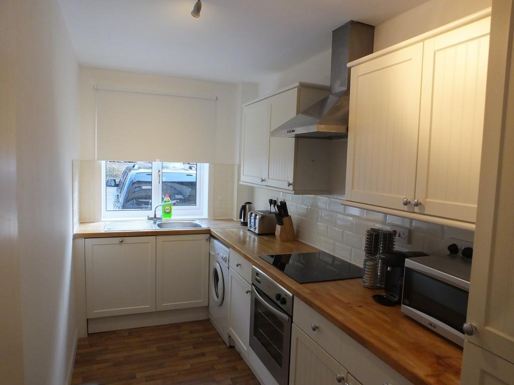 Lochrin Apartment *