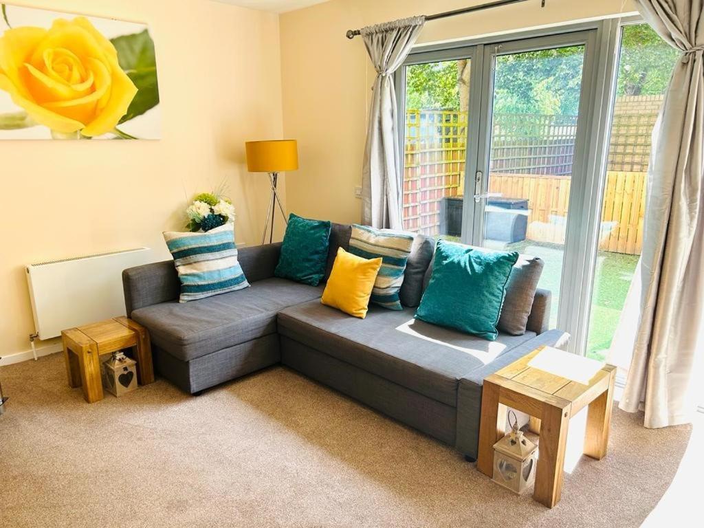 Cakemuir Detached House, 3 Bed, Free Parking &private Garden * EDI