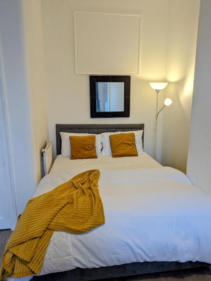 Ensuite In The Homestay Edinburgh