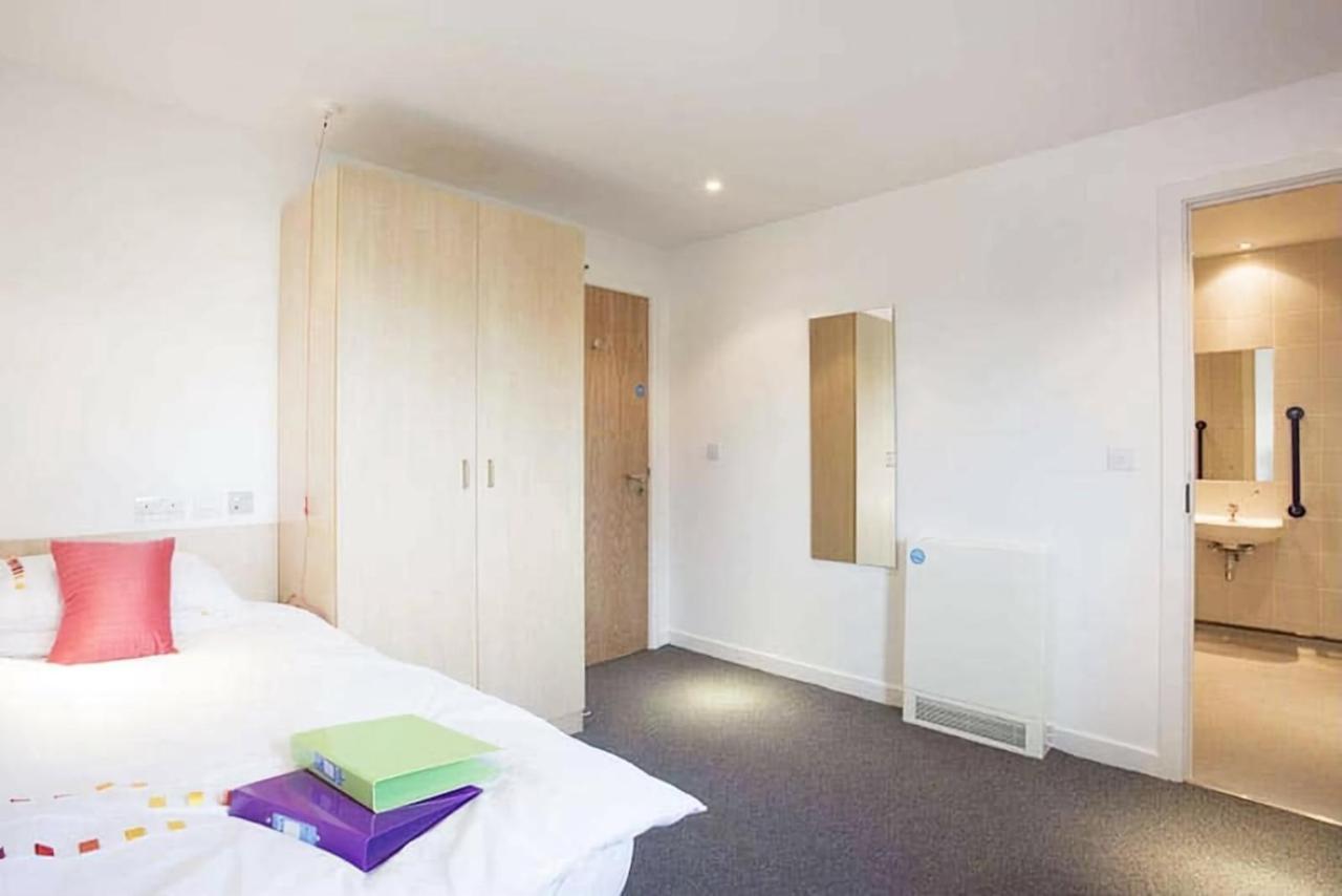 Hostel College Edinburgh
