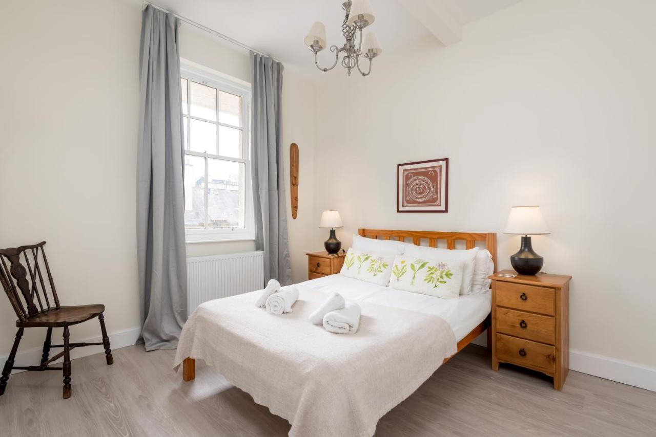 Apartment The Tron Square Edinburgh