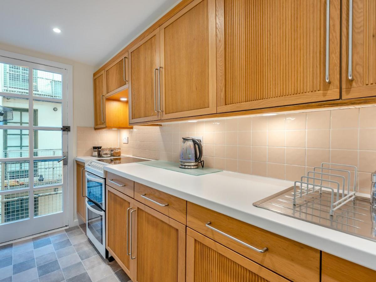 Campbells Close Apartment EDI
