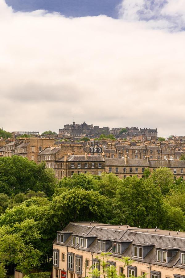 2br New Town Castle View Apartment *