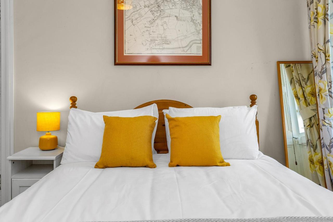 Marchmont Traditional Apartment *