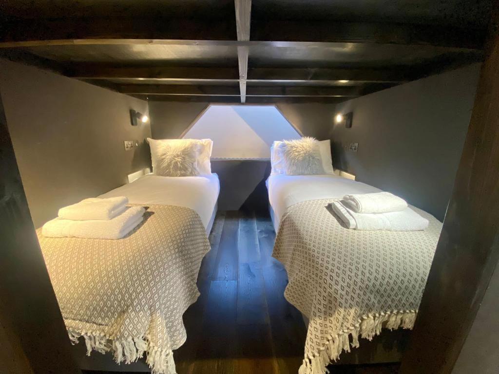 Bohemian Luxury In The Heart Edinburghs Leith District Edinburgh
