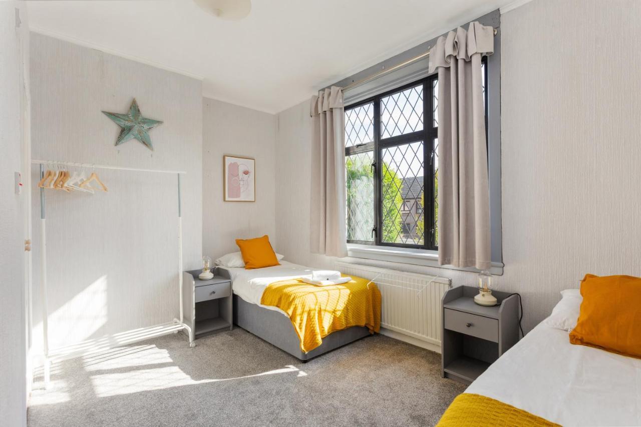 Lovely 3bed House-private Parking