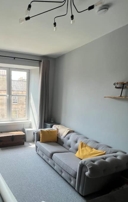 Apartment Newly Refurbished Flat EDI