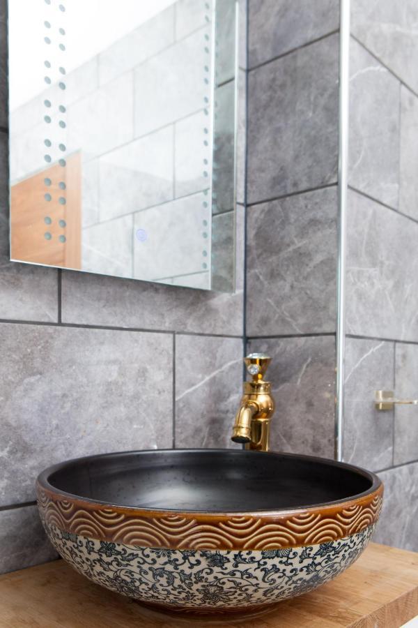 Apartment Luxury Arthur Seat Viewtownhouse With A Hot Tub *