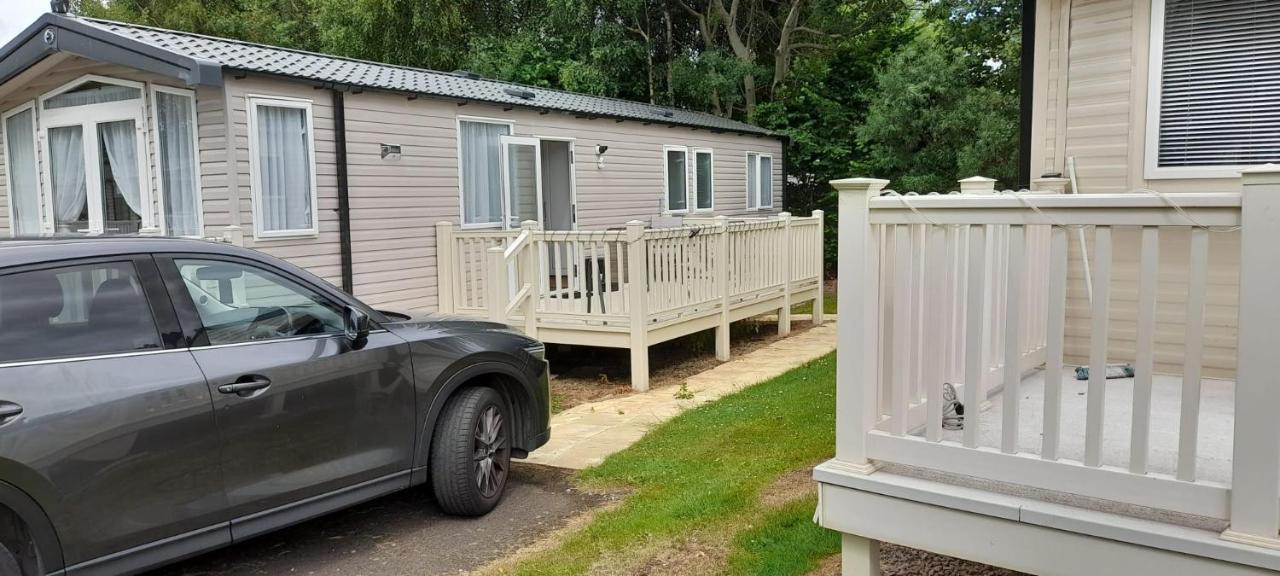 Belfry 2 - Luxury Spacious Family Caravan Campingplatz
