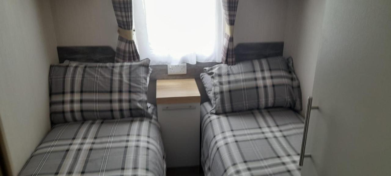Belfry 2 - Luxury Spacious Family Caravan Campingplatz *