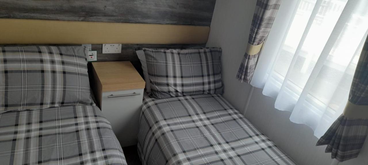 Belfry 2 - Luxury Spacious Family Caravan Campingplatz