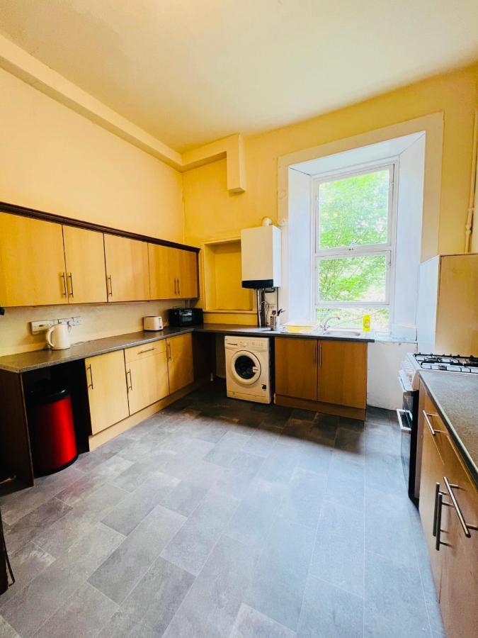 Massive 5bed 2bath Flat Available For Fringe Festival Edinburgh
