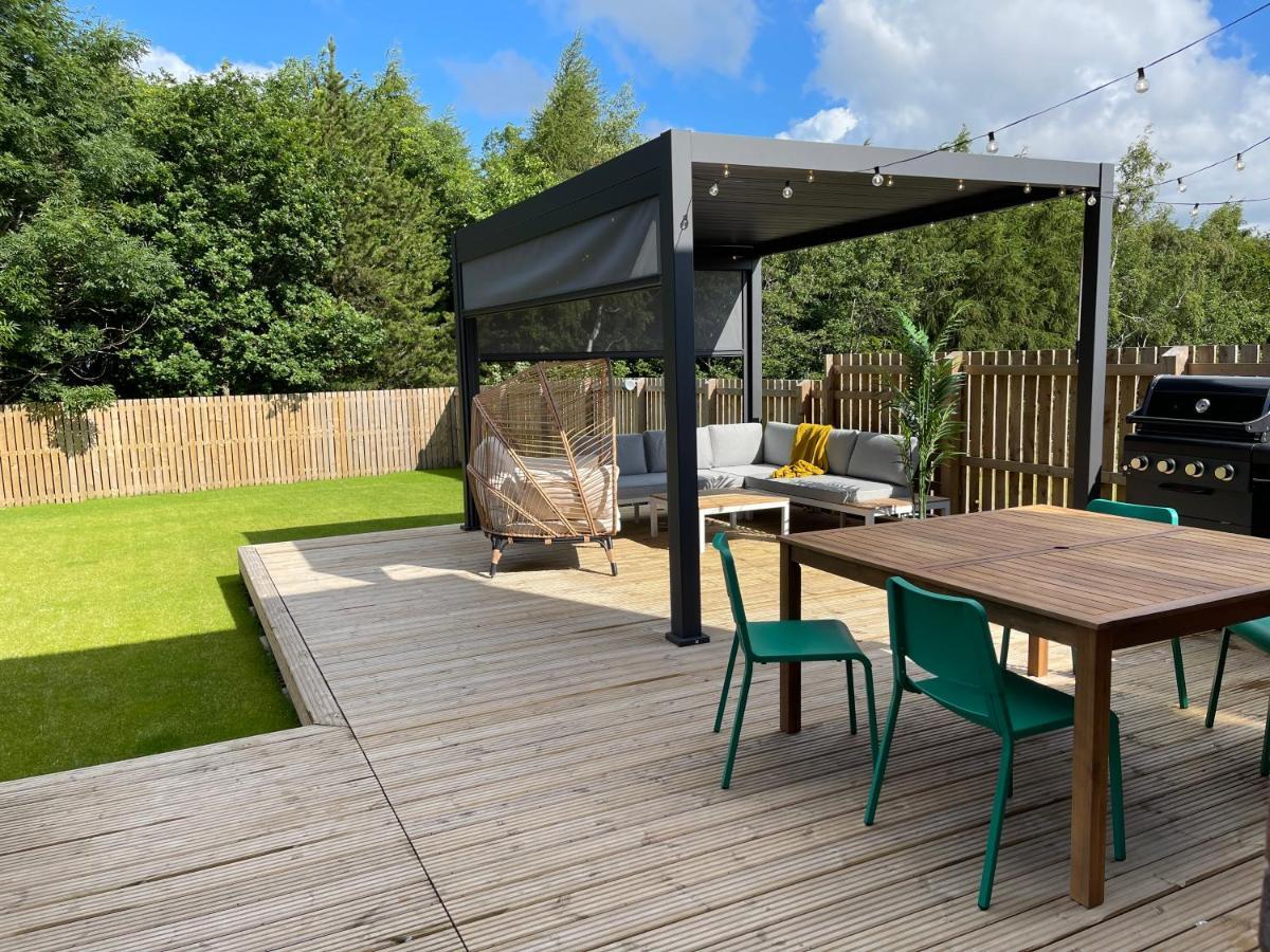 4 Bedrooms House With Garden *