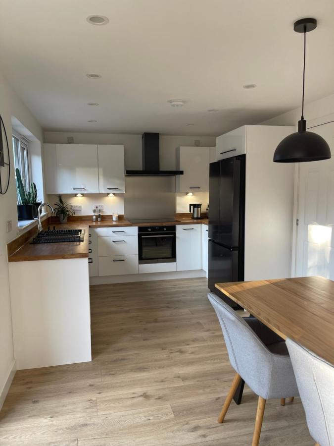 4 Bedrooms House With Garden * Edinburgh