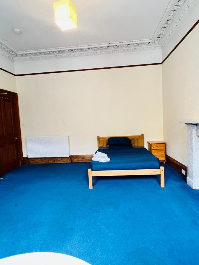 Massive 5bed 2bath Flat Available For Fringe Festival Apartment Edinburgh