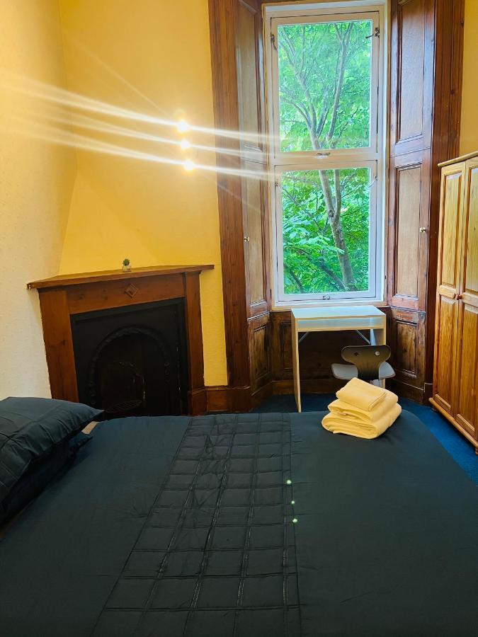 Massive 5bed 2bath Flat Available For Fringe Festival Apartment Edinburgh