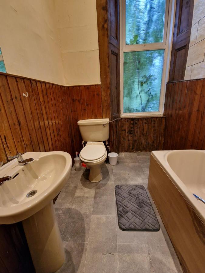 Massive 5bed 2bath Flat Available For Fringe Festival Apartment Edinburgh