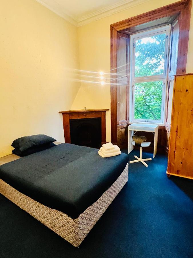 Massive 5bed 2bath Flat Available For Fringe Festival Apartment