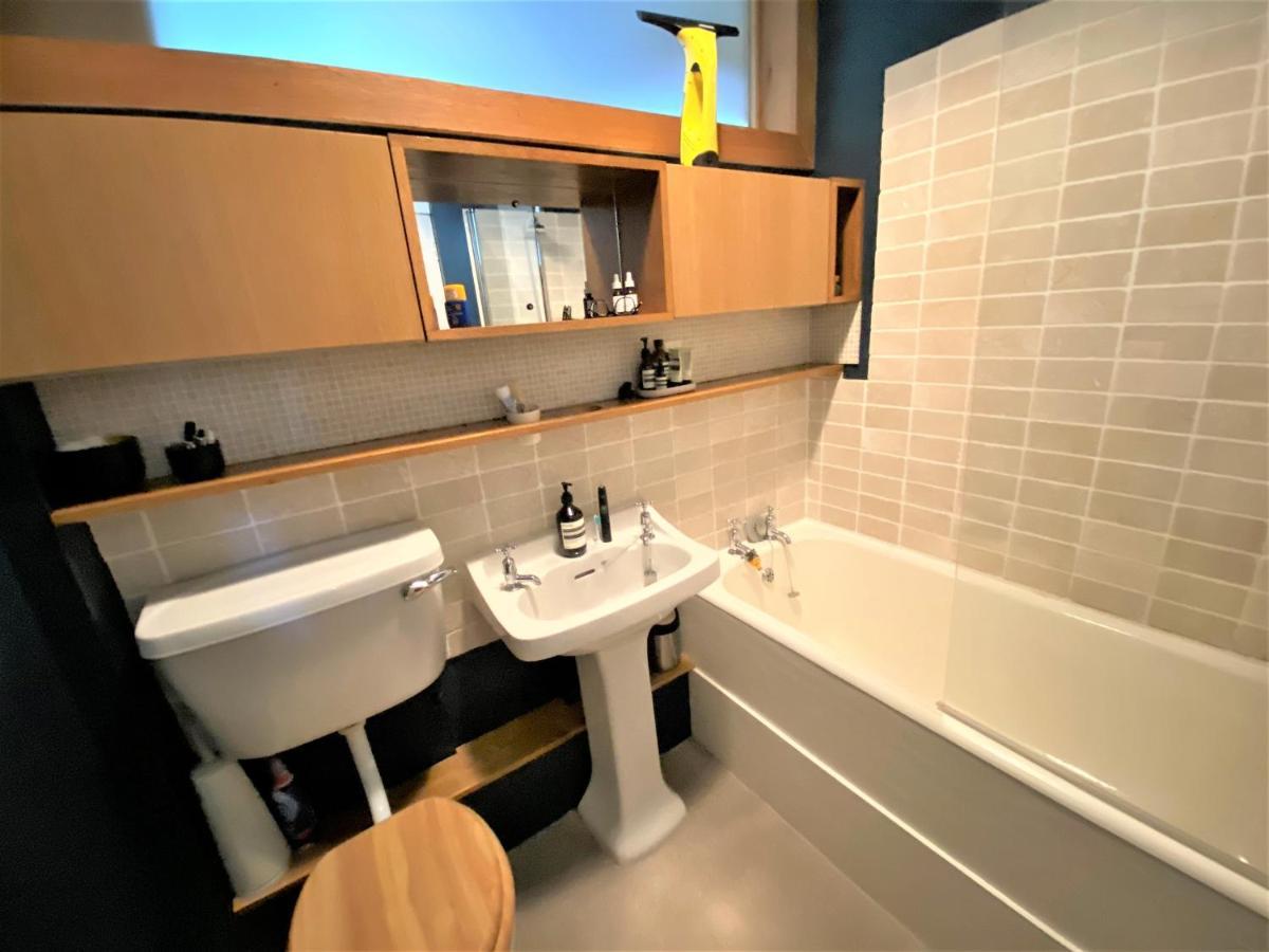 Peaceful 1-bedroom Retreat Apartment Edinburgh