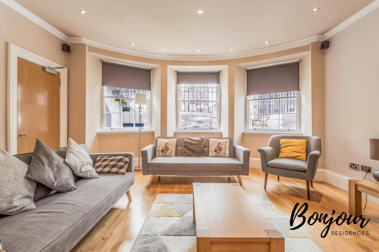 Montmartre Suite: New Town With Parking & Patio *