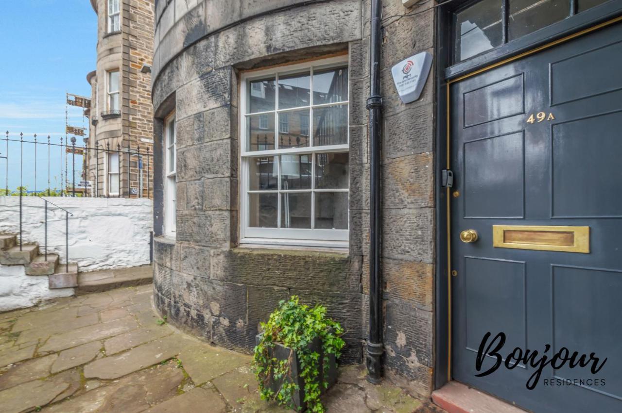 Apartment Montmartre Suite: New Town With Parking & Patio Edinburgh
