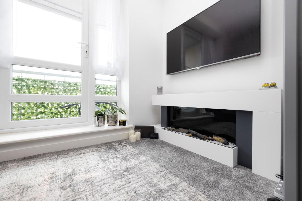 Joivy Elegant Flat With Balcony Edinburgh