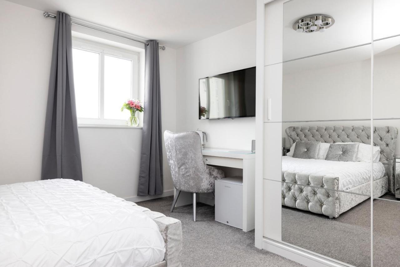Joivy Elegant Flat With Balcony