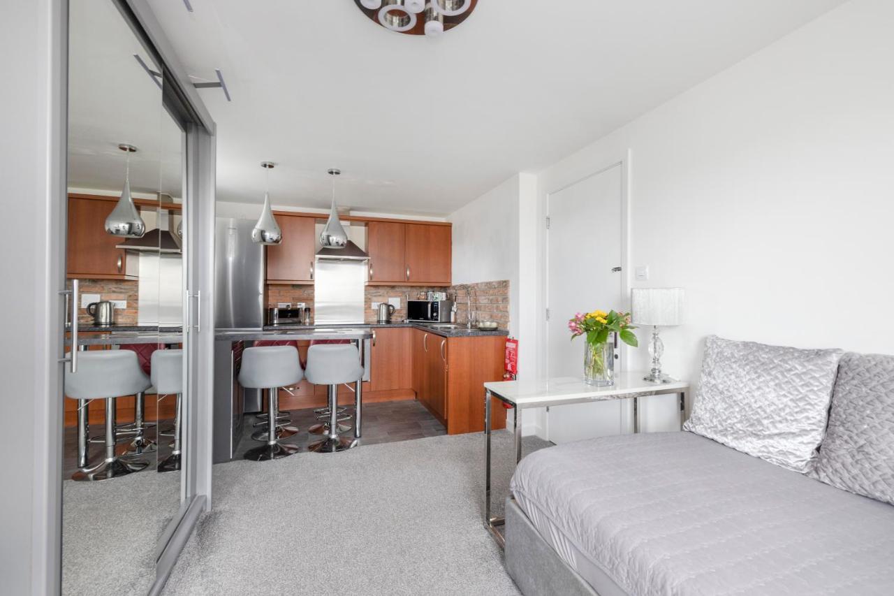 Joivy Elegant Flat With Balcony