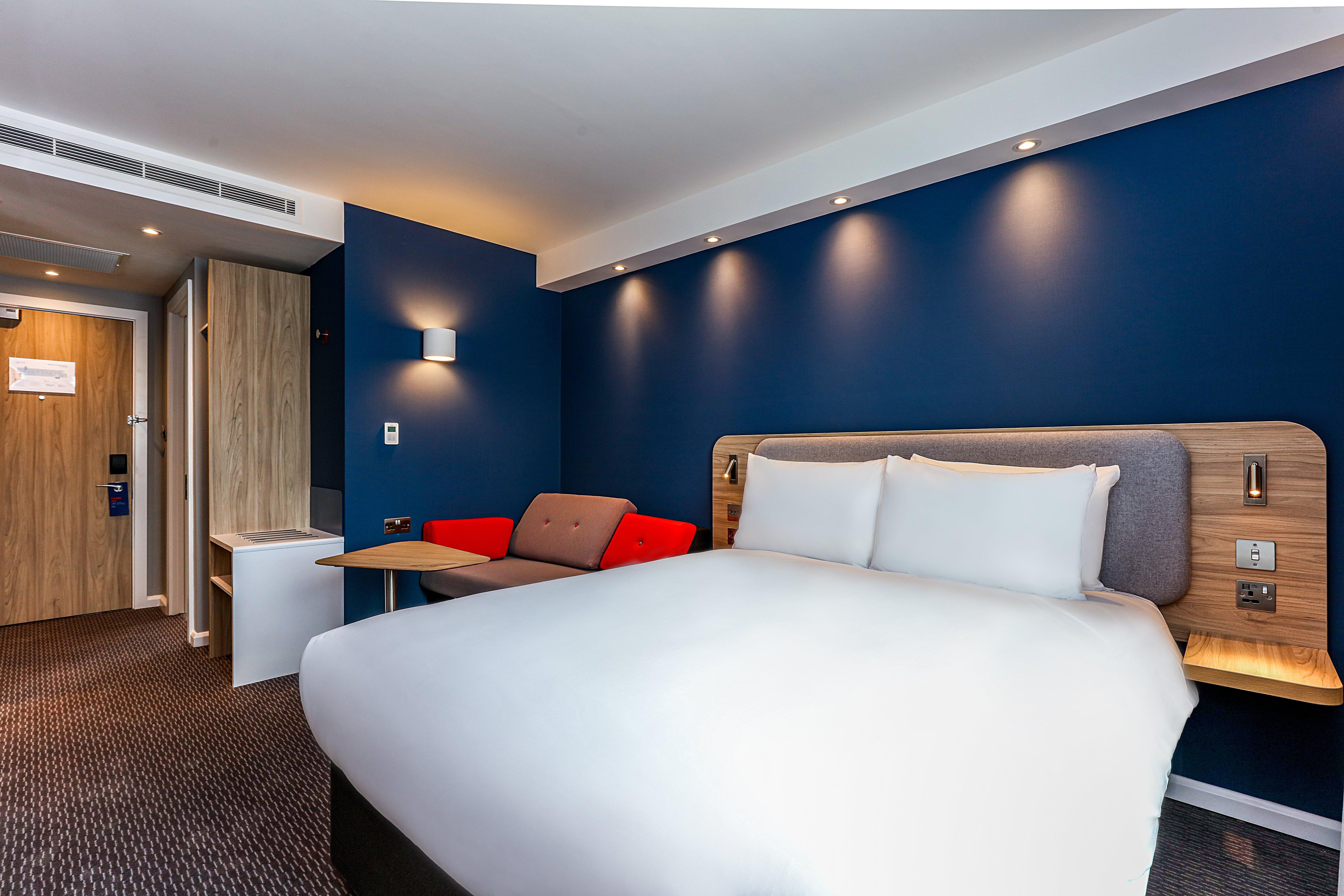 Hotel Holiday Express City West By Ihg