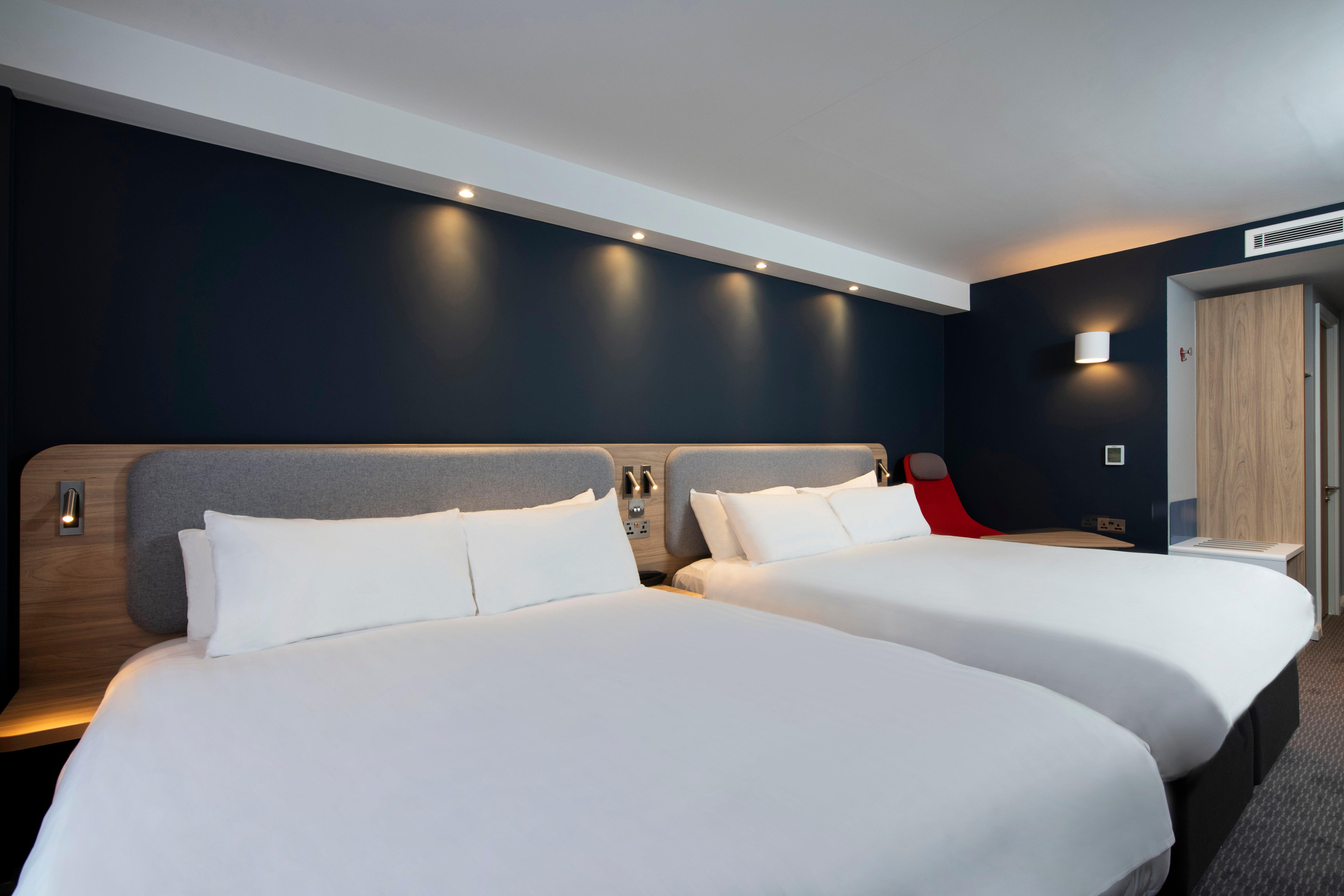 Holiday Express City West By Ihg Hotel