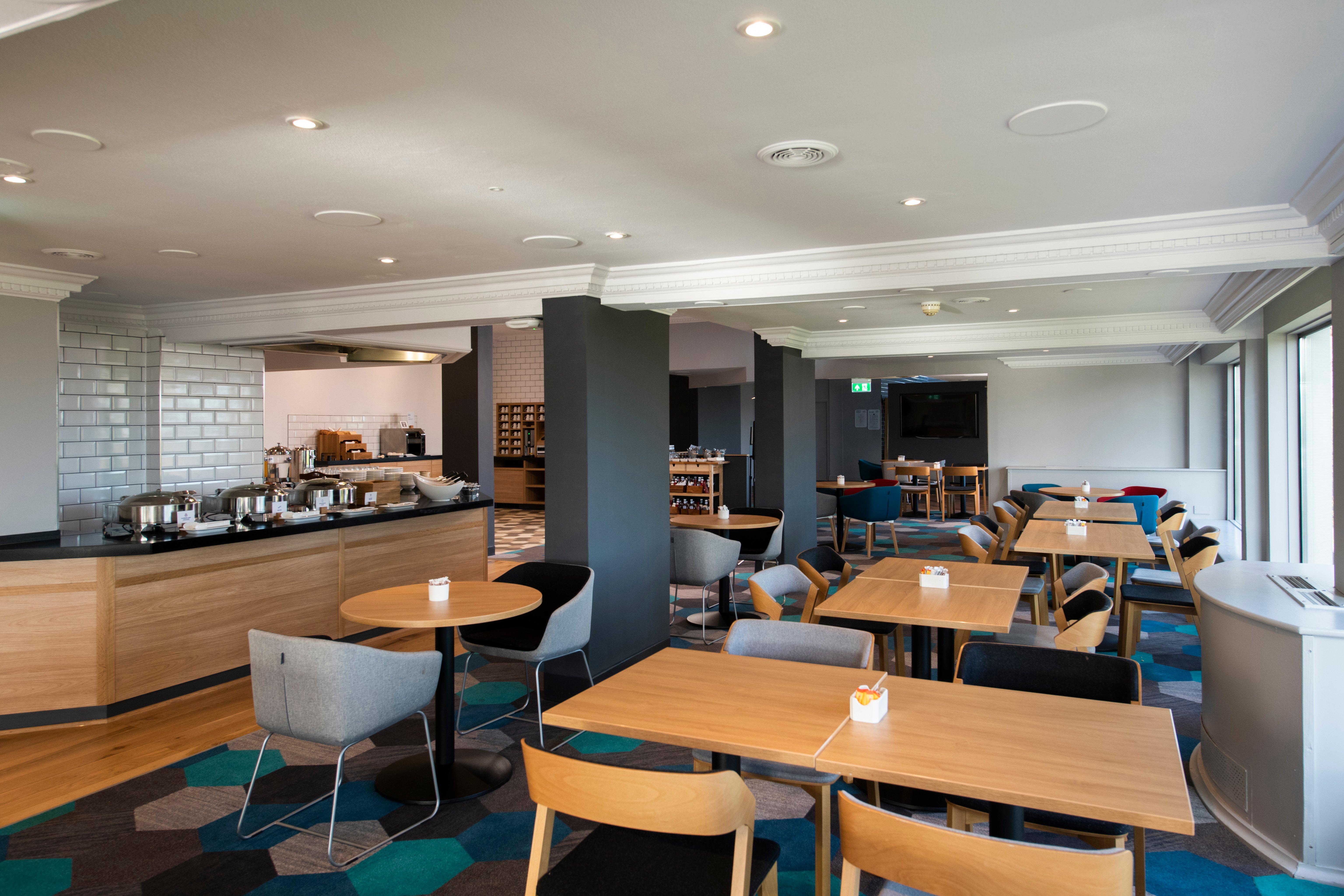 Holiday Express City West By Ihg