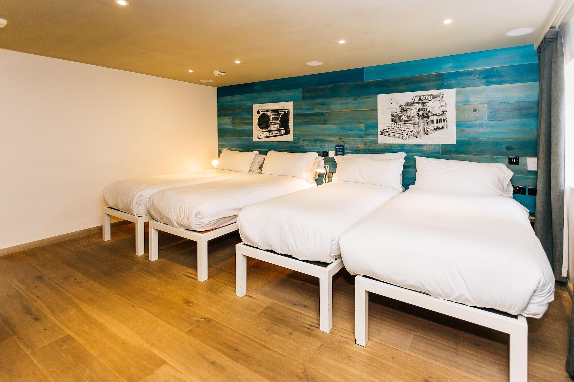 Central Hotel 3*