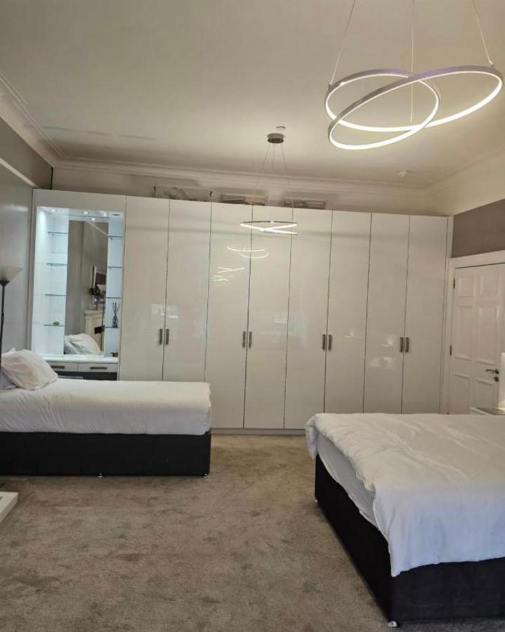 Luxury Family With Private Bathroom In The Heart Of * Edinburgh