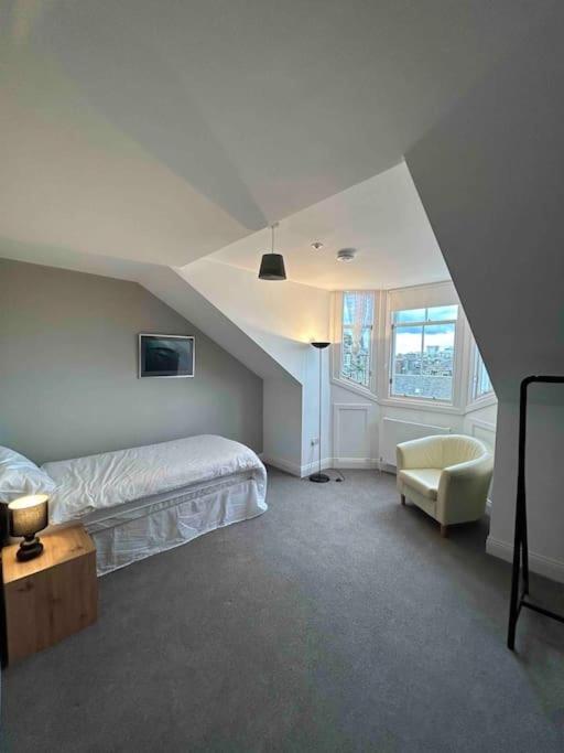 The Bourse Apartment *