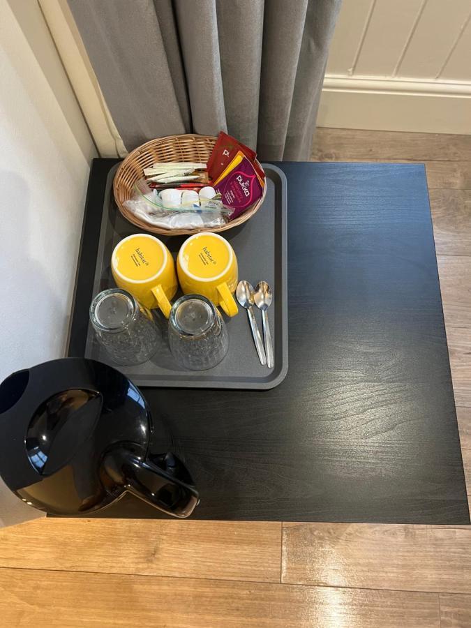 Homestay Luxury Double W/ Private Bathroom Edinburgh