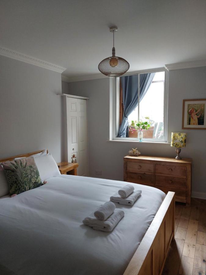 Portobello Charming Seaside 3-br * EDI