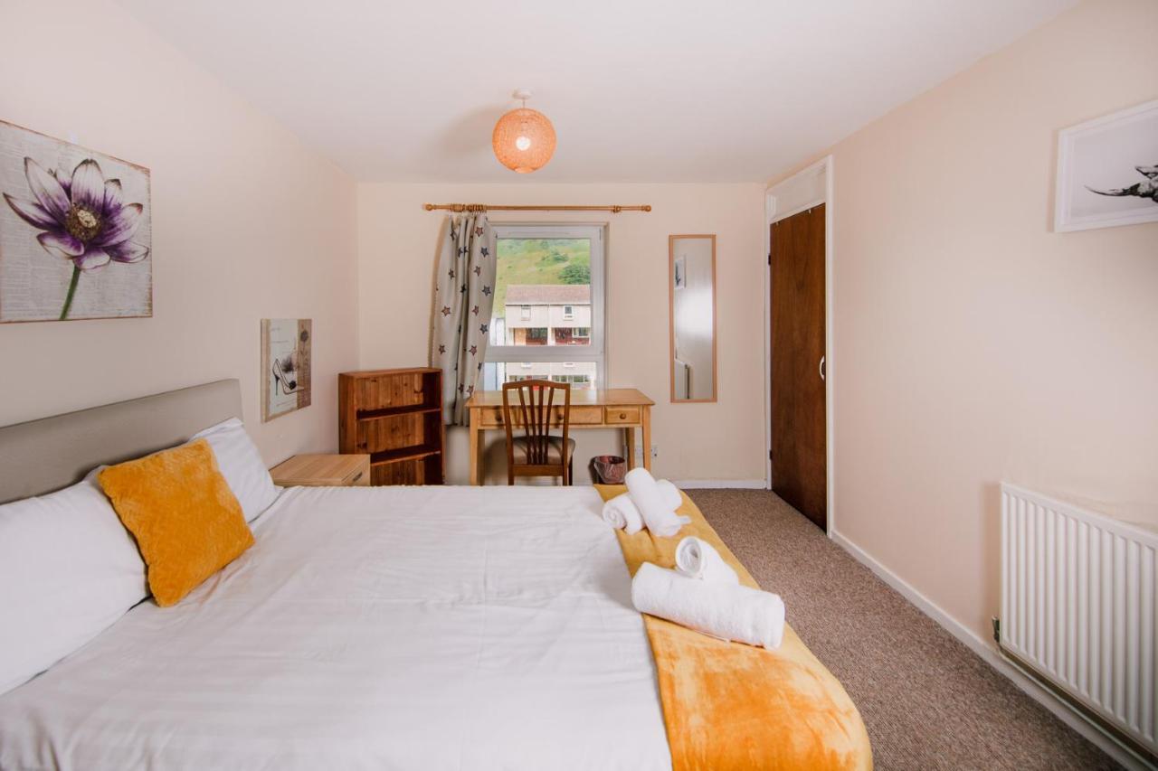 Fab Arthur Seat Views, Old Town Apartment