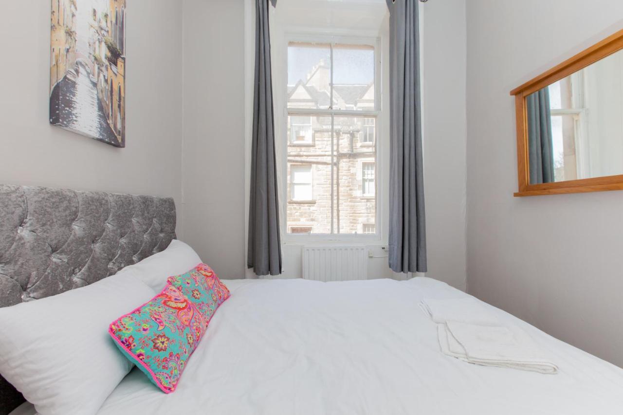 Bright & Homely City Centre Near Holyrood Apartment Edinburgh