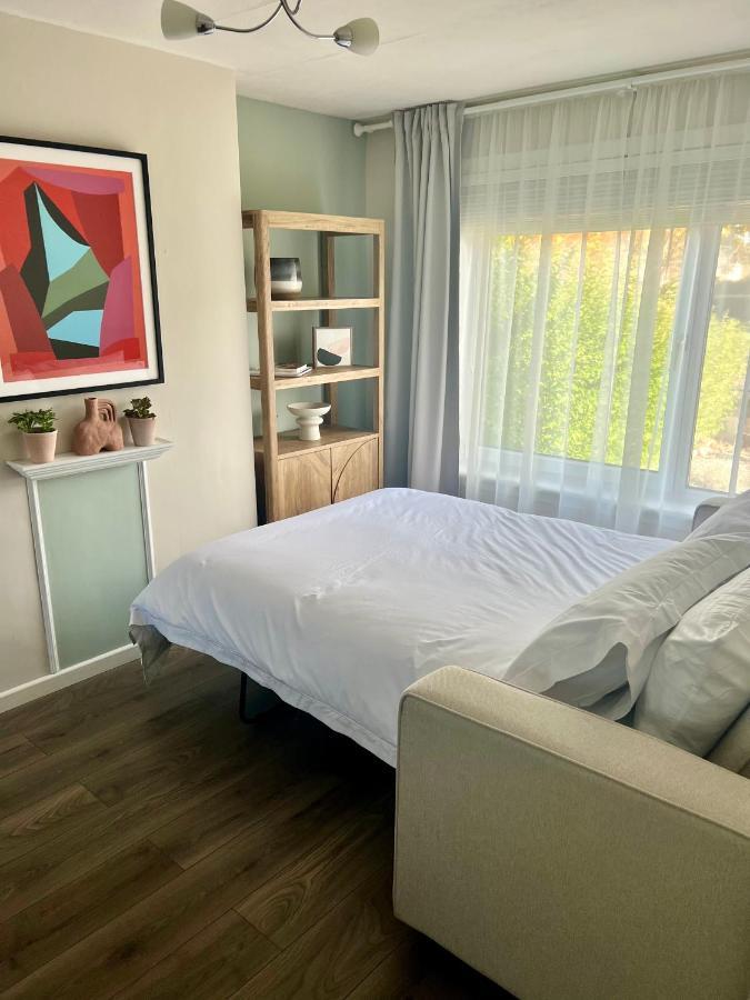 House With Garden And Parking 15 Min To Center Ferienhaus