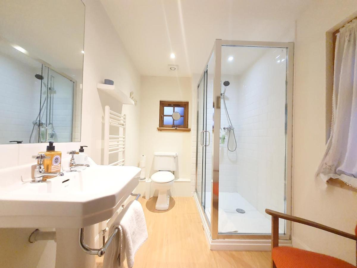 2-bedroom With Parking - Ground Floor Apartment *