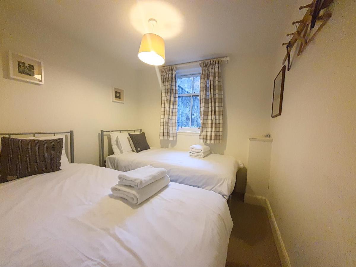 Apartment 2-bedroom With Parking - Ground Floor Edinburgh