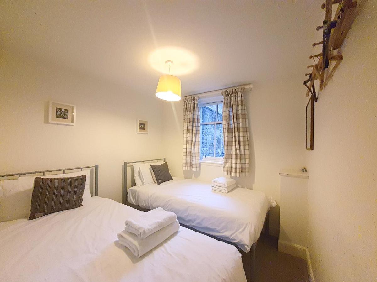 2-bedroom With Parking - Ground Floor Apartment