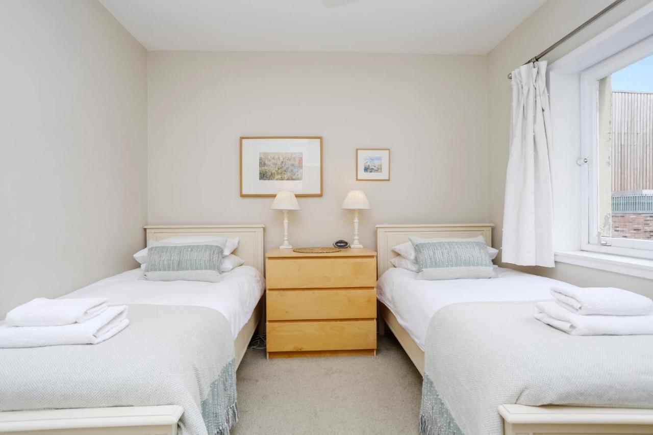 2-bedroom Old Town Apartment