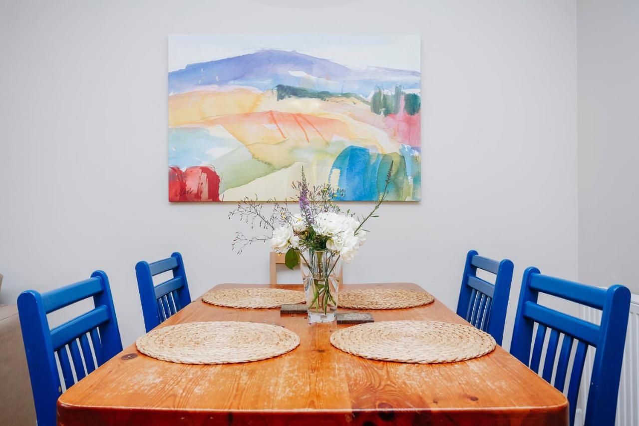 2-bedroom Old Town Apartment Edinburgh