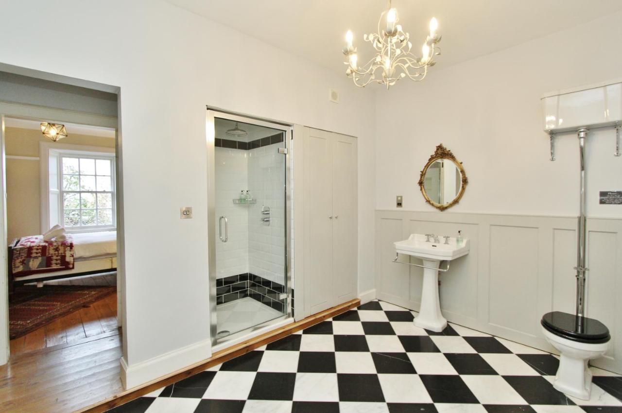 Apartment Elegant 3-bedroom Ramsay Garden In Centre