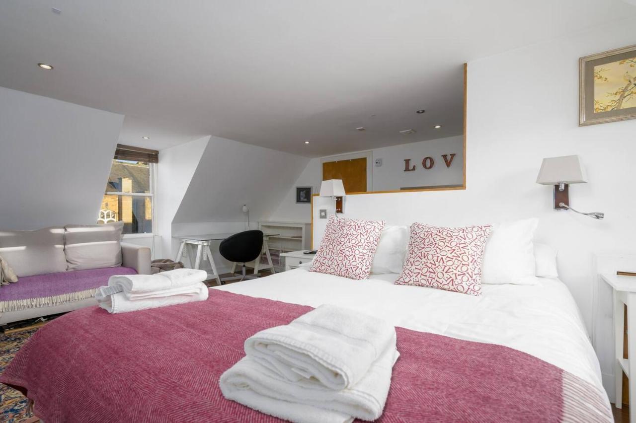 Pass The Keys Cosy Apartment Edinburgh