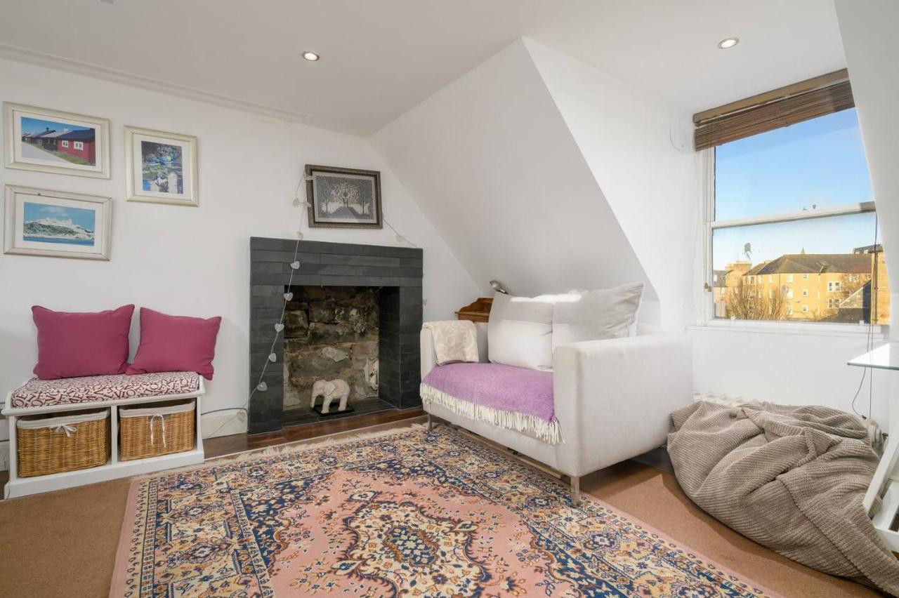 Pass The Keys Cosy Edinburgh