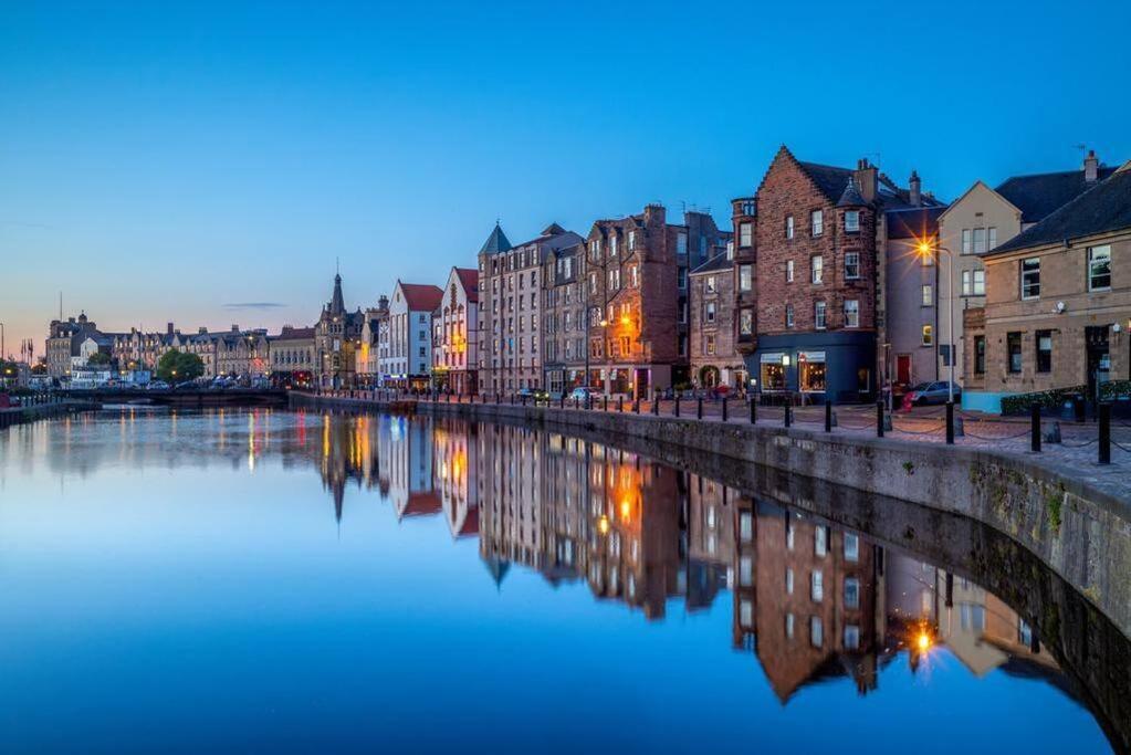 My Waterfront Apartment, Views Over Water Of Leith Apartment