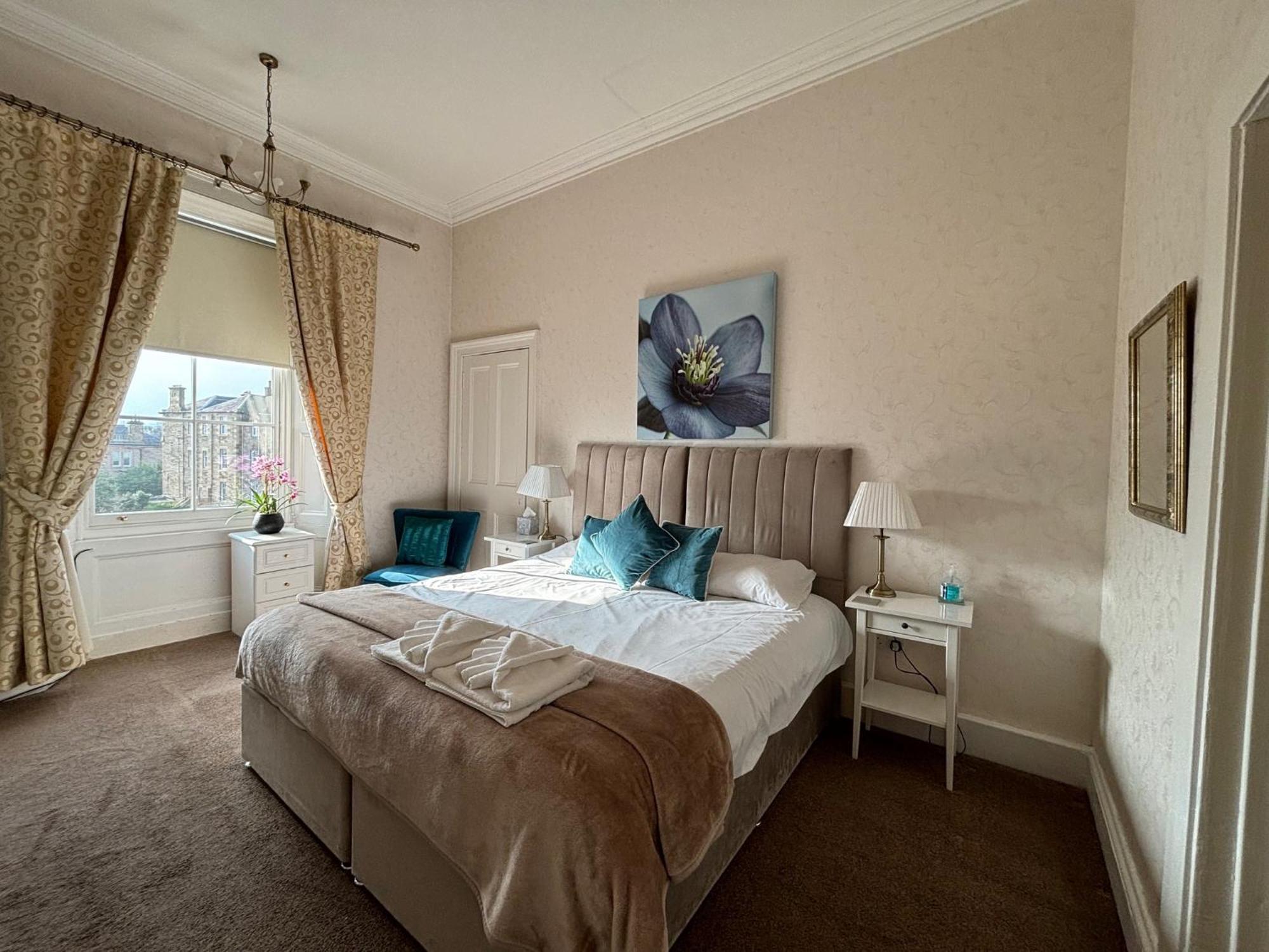 Sonas Guest house Edinburgh