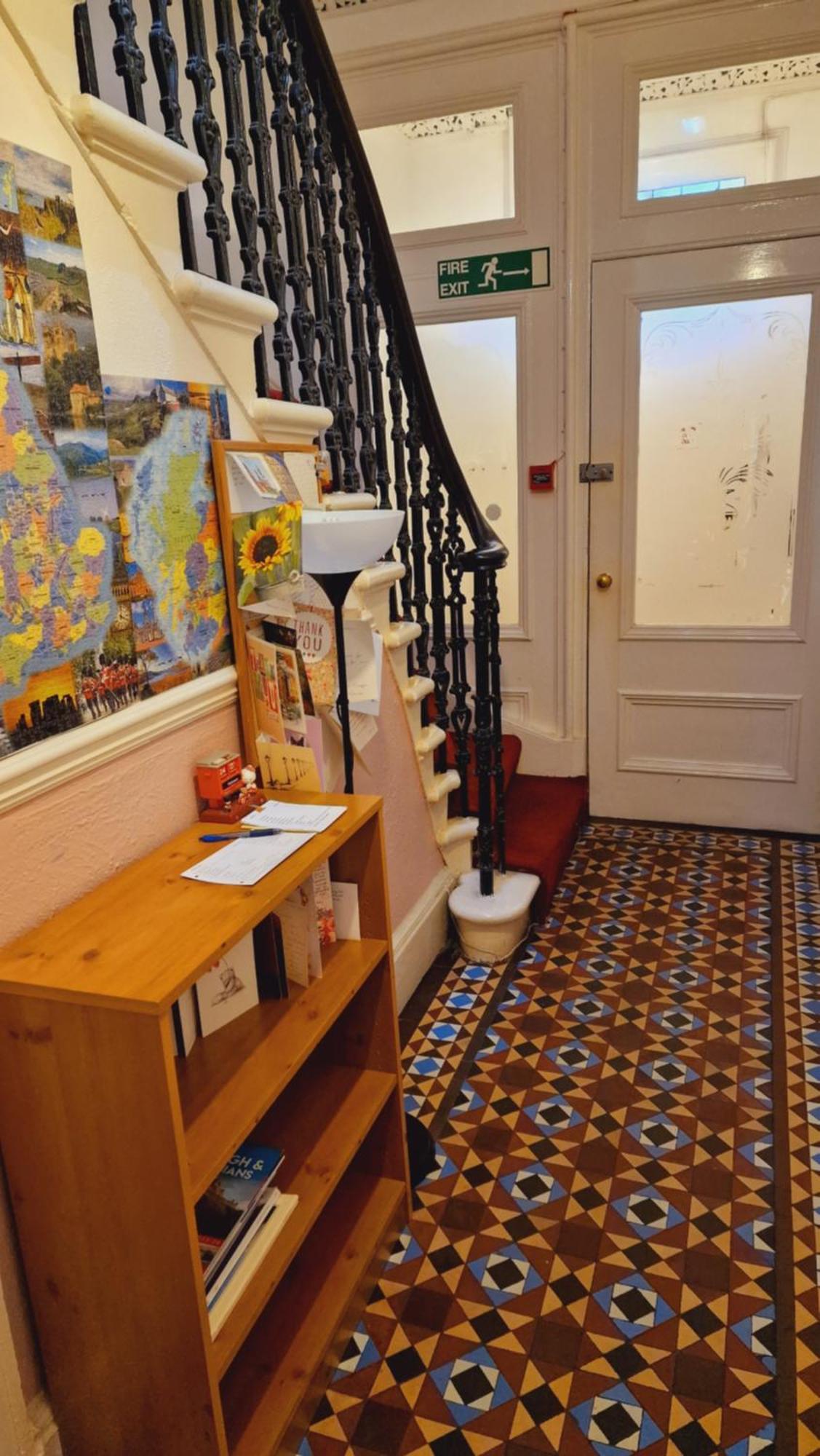 Guest house Mackenzie